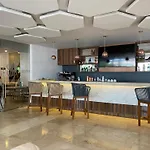 Apto en Condominio con Salida al Mar, Playa Boquilla, Morros, cerca Hotel Américas, Hollyday inn, Radisson
