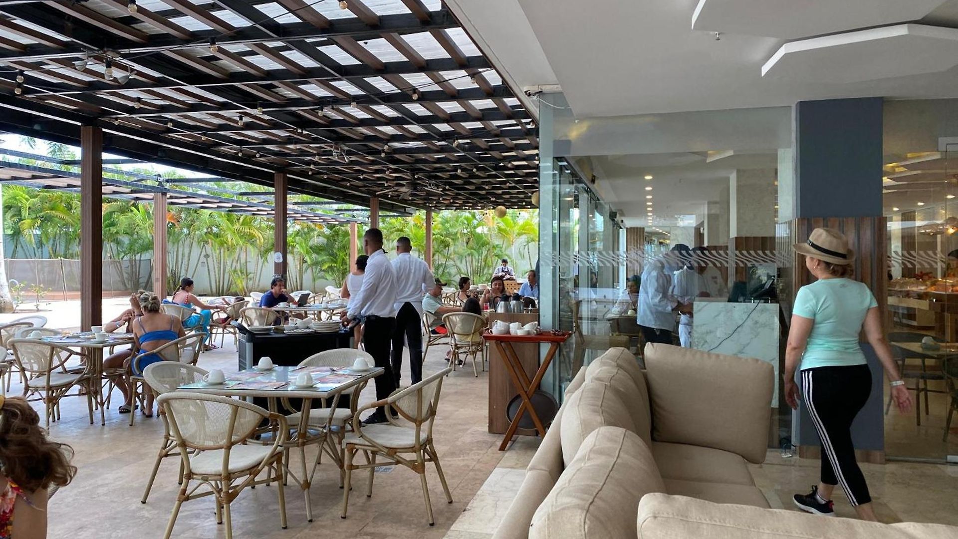 Apto En Con Salida Al Mar, Playa Boquilla, Morros, Cerca Américas, Hollyday Inn, Radisson *