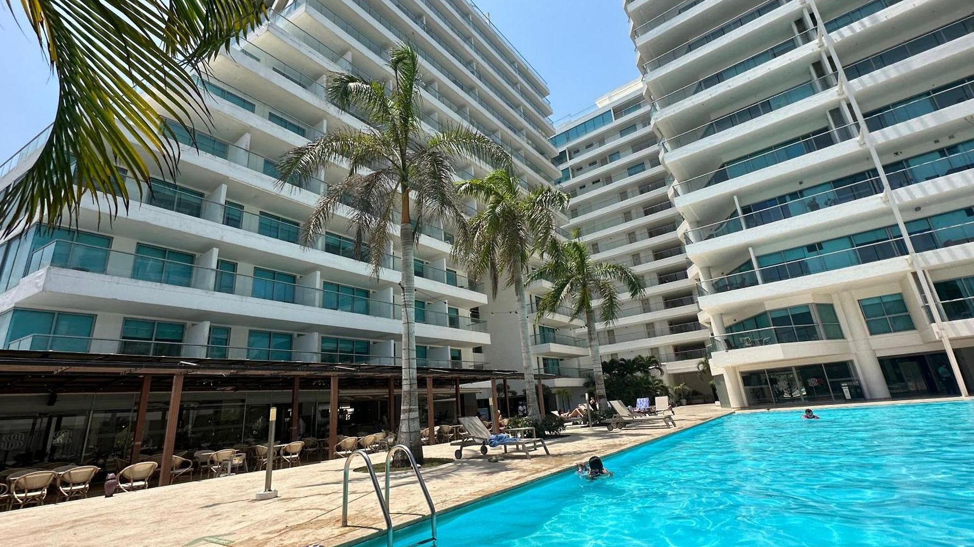 Apto En Con Salida Al Mar, Playa Boquilla, Morros, Cerca Américas, Hollyday Inn, Radisson