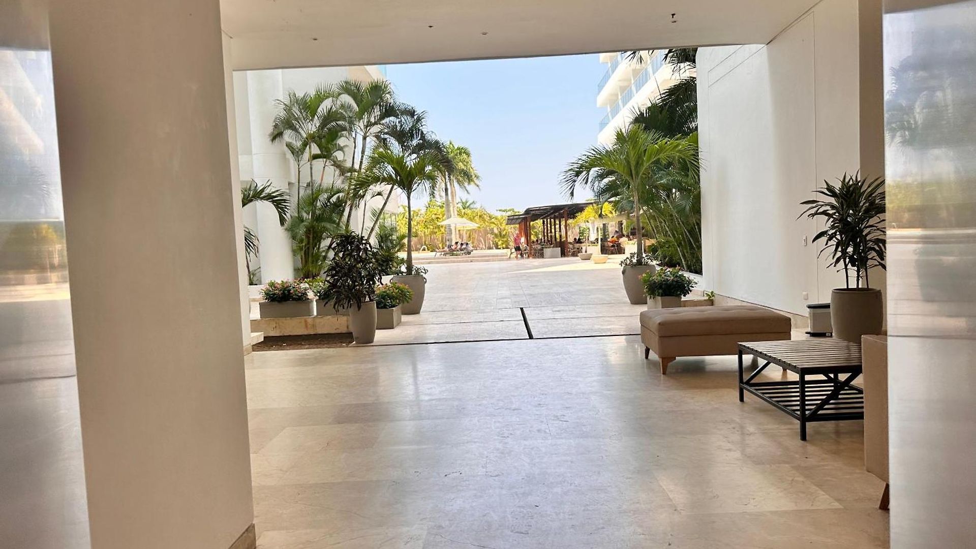 Apto En Con Salida Al Mar, Playa Boquilla, Morros, Cerca Américas, Hollyday Inn, Radisson *