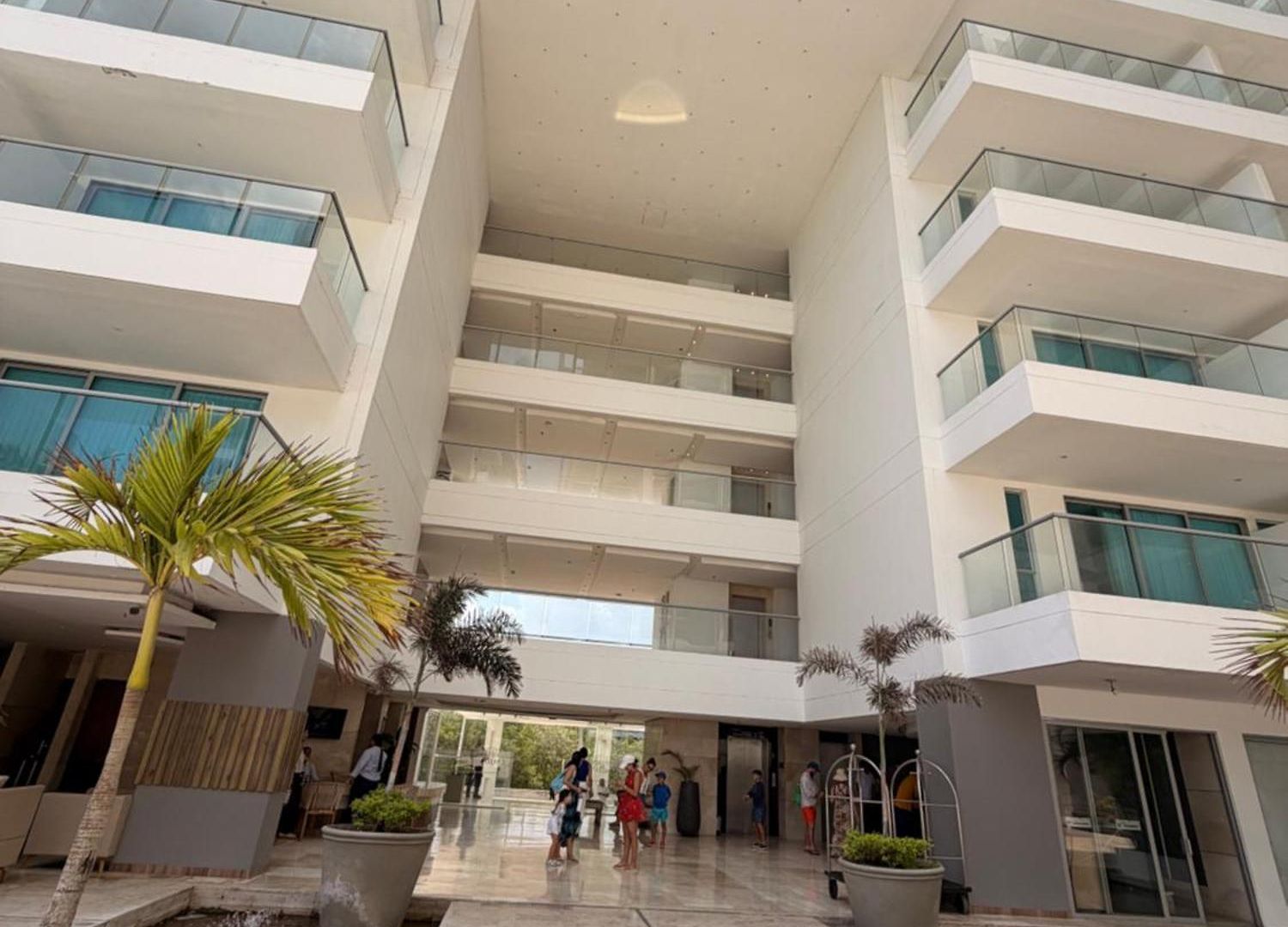 Apto En Con Salida Al Mar, Playa Boquilla, Morros, Cerca Américas, Hollyday Inn, Radisson Apartamento *