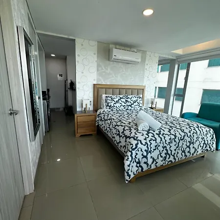 Apto En Con Salida Al Mar, Playa Boquilla, Morros, Cerca Américas, Hollyday Inn, Radisson Apartamento *
