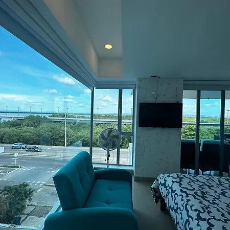 Apartamento Apto En Con Salida Al Mar, Playa Boquilla, Morros, Cerca Américas, Hollyday Inn, Radisson