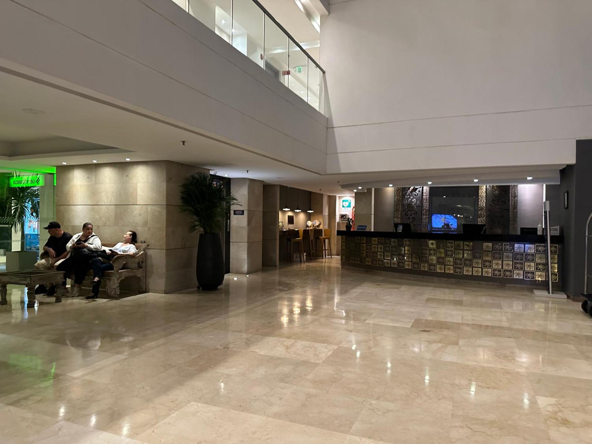 Apto En Con Salida Al Mar, Playa Boquilla, Morros, Cerca Américas, Hollyday Inn, Radisson Apartamento *